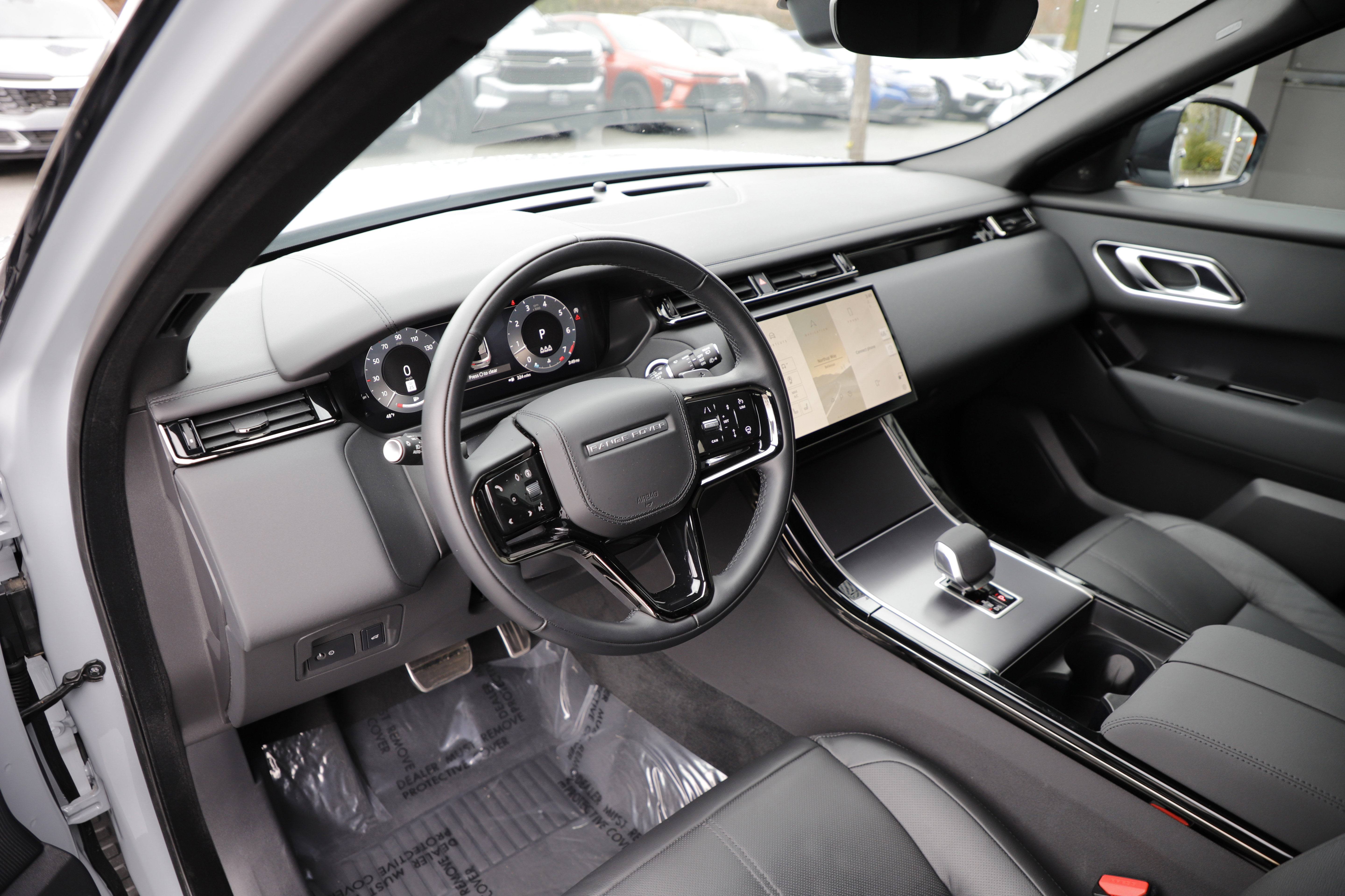 Certified 2026 Land Rover Range Rover Velar Dynamic SE image 18