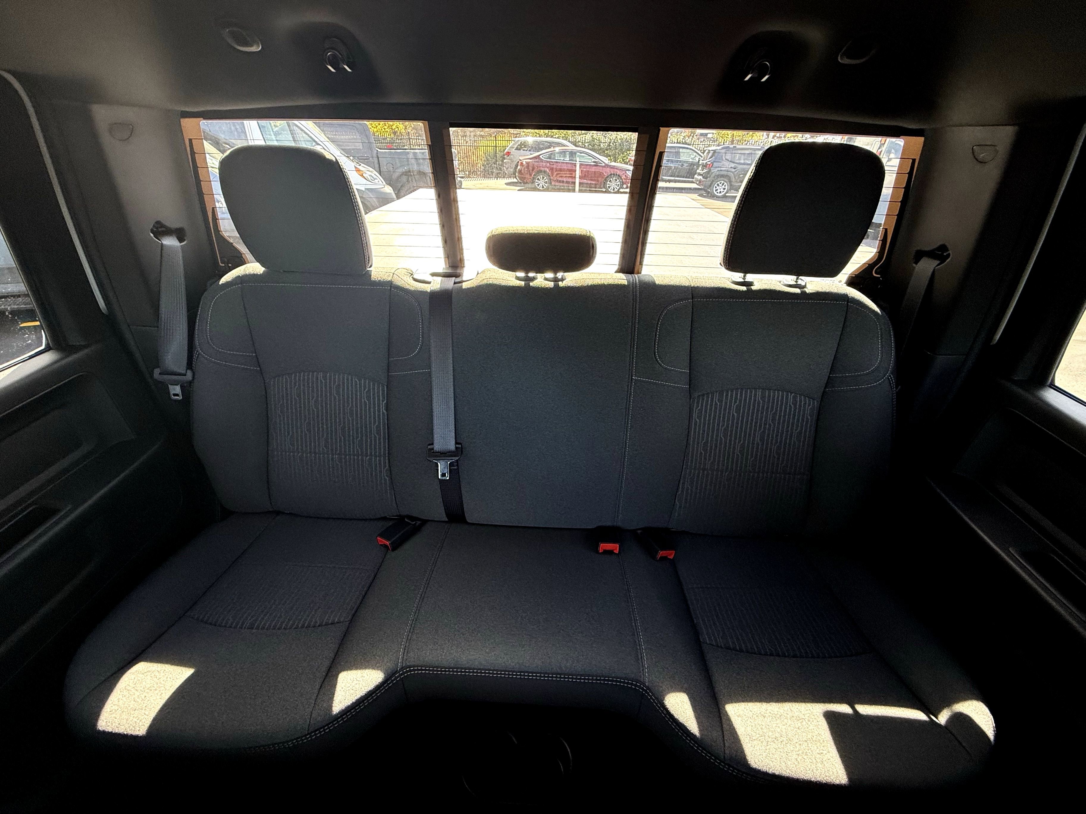 Used 2024 RAM 2500 Tradesman w/ Chrome Appearance Group image 26