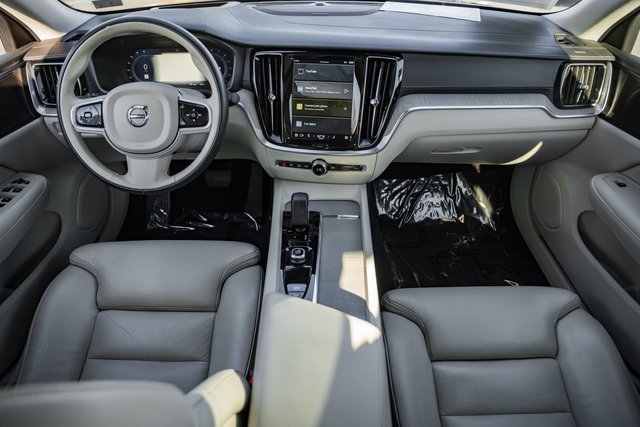 Certified 2023 Volvo S60 B5 Ultimate w/ Climate Package image 19