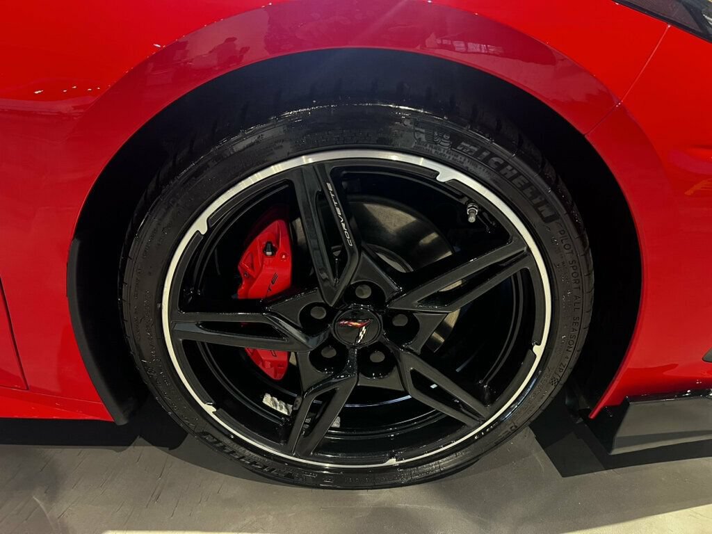 Used 2022 Chevrolet Corvette Stingray Convertible RWD image 16