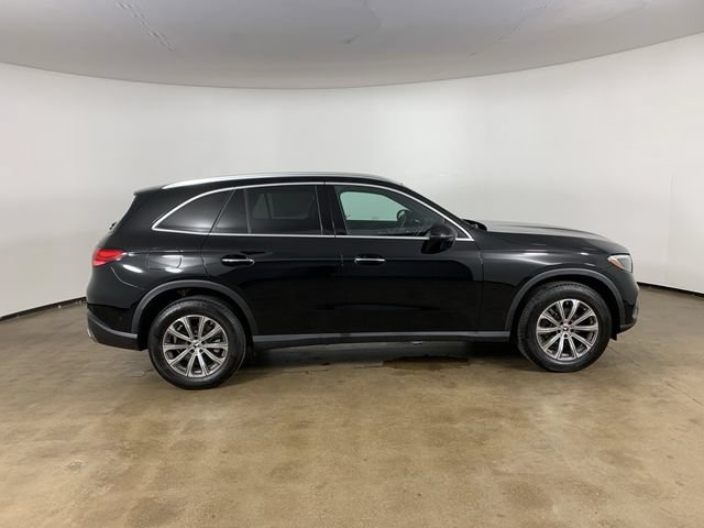 Used 2025 Mercedes-Benz GLC 300 4MATIC image 7