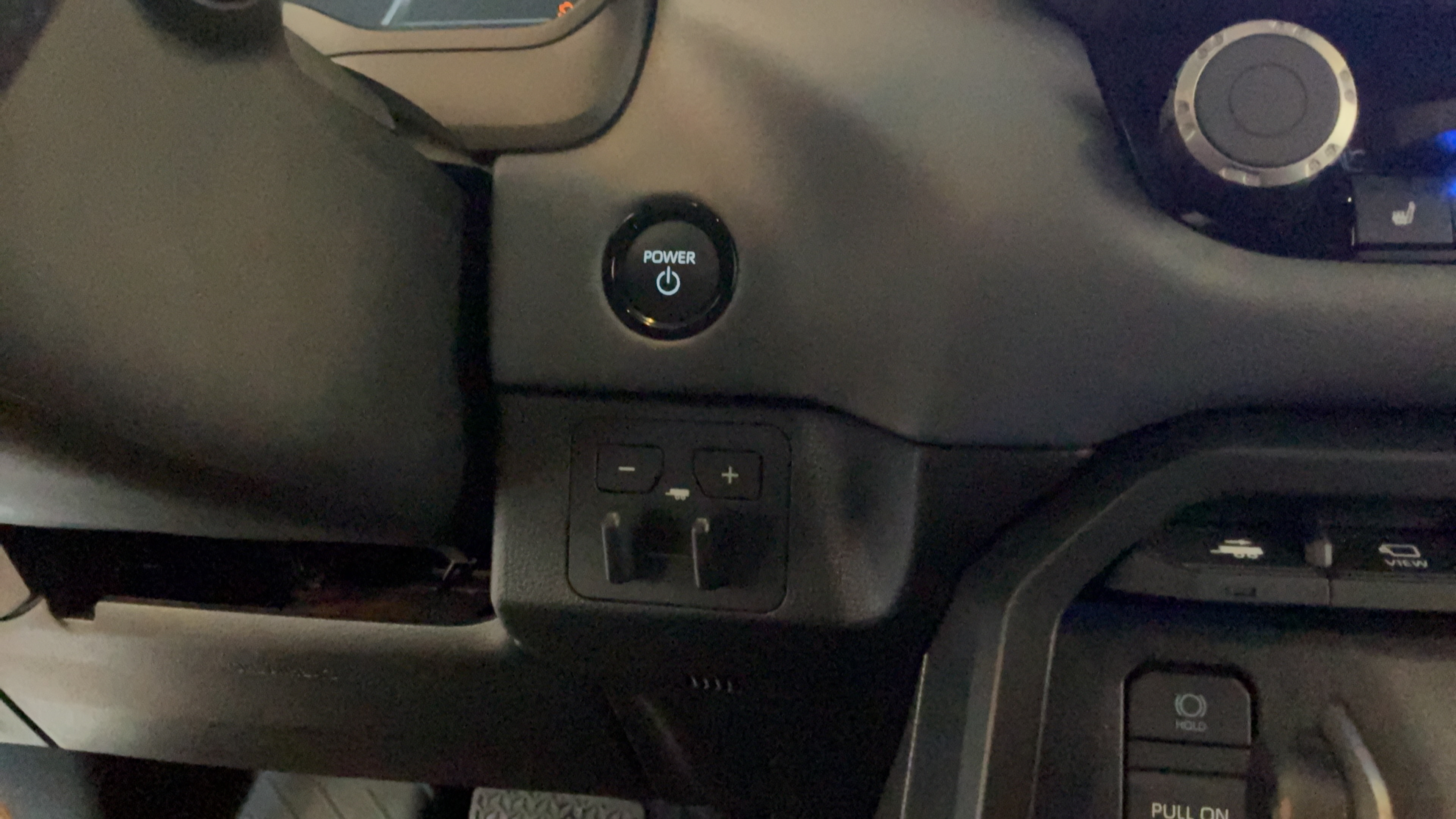 Certified 2026 Toyota Sequoia Capstone AWD/4WD image 17