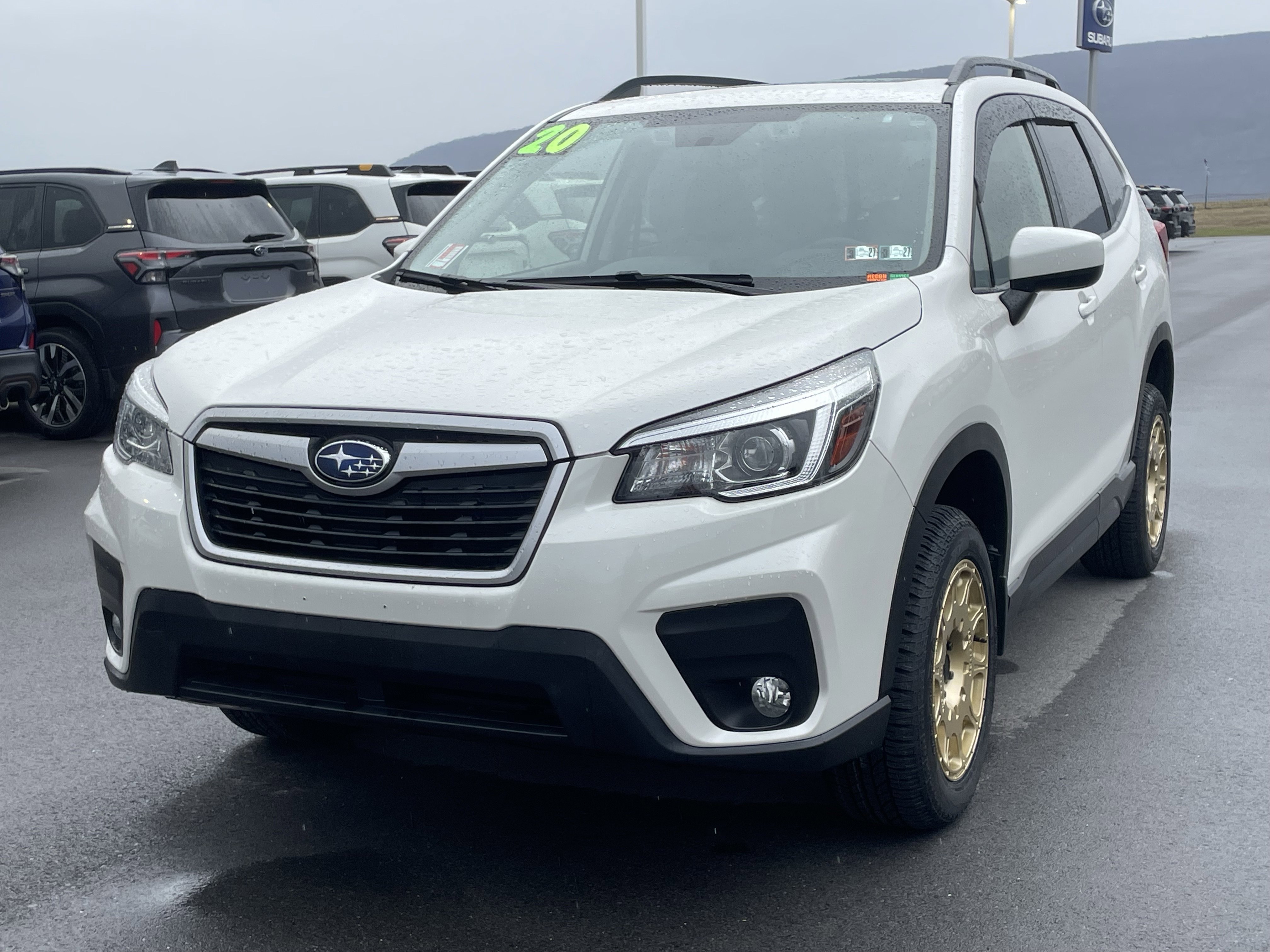 Used 2020 Subaru Forester Premium image 8