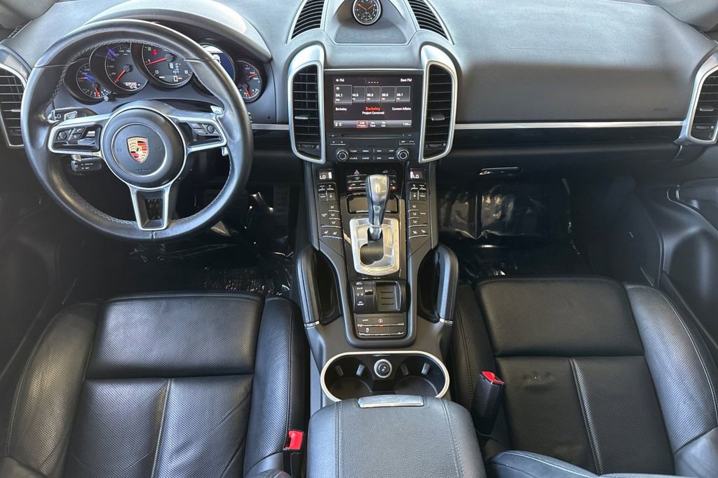 Used 2018 Porsche Cayenne Platinum Edition AWD/4WD image 12