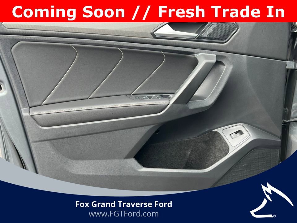 Used 2023 Volkswagen Tiguan SE R-Line AWD/4WD image 14