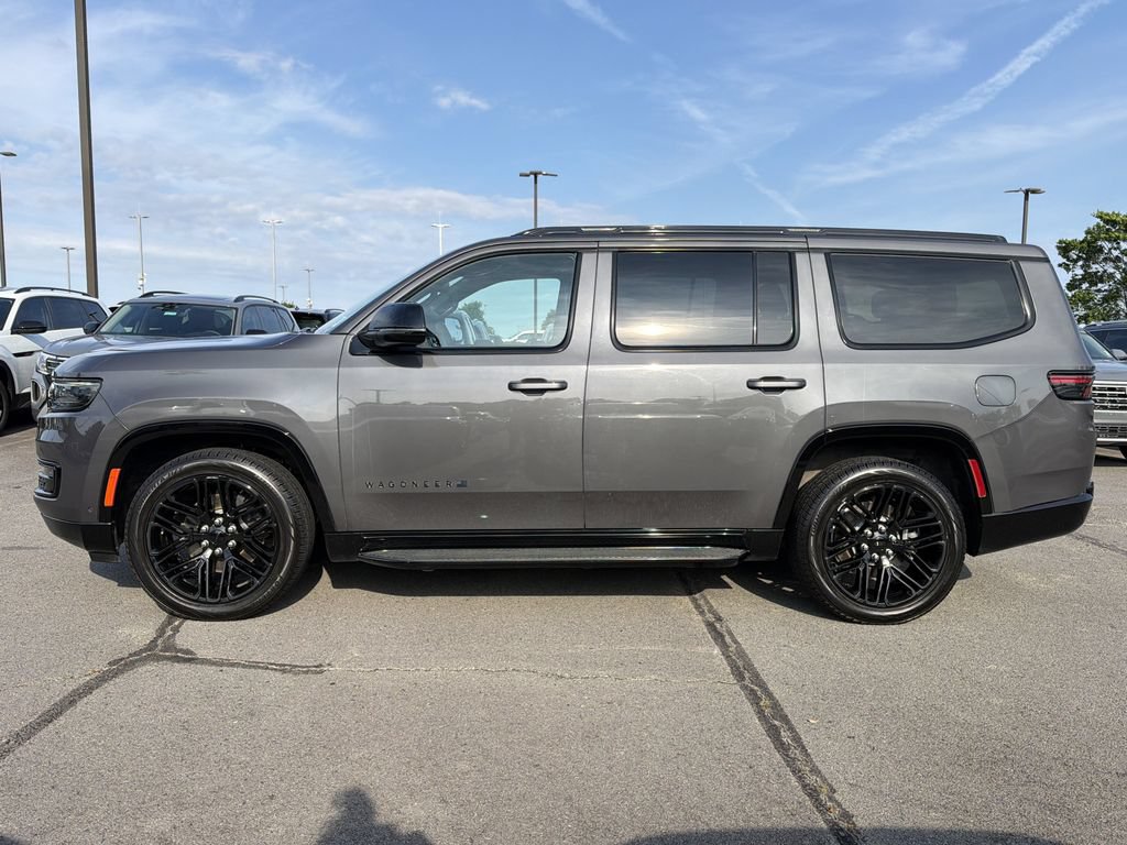 Used 2023 Jeep Wagoneer Series II AWD/4WD image 2