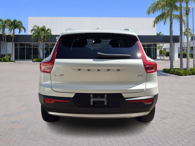 Certified 2023 Volvo XC40 B4 Plus w/ Protection Package Premier image 6