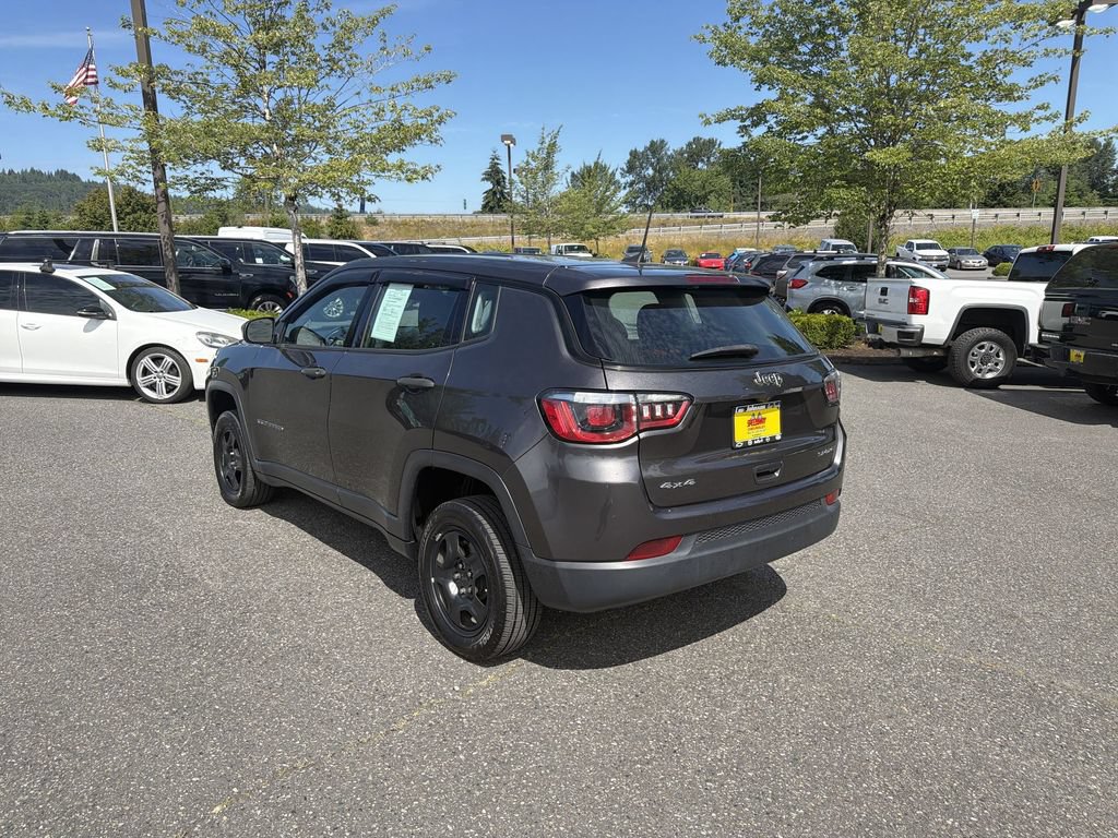 Used 2020 Jeep Compass Sport AWD/4WD image 4