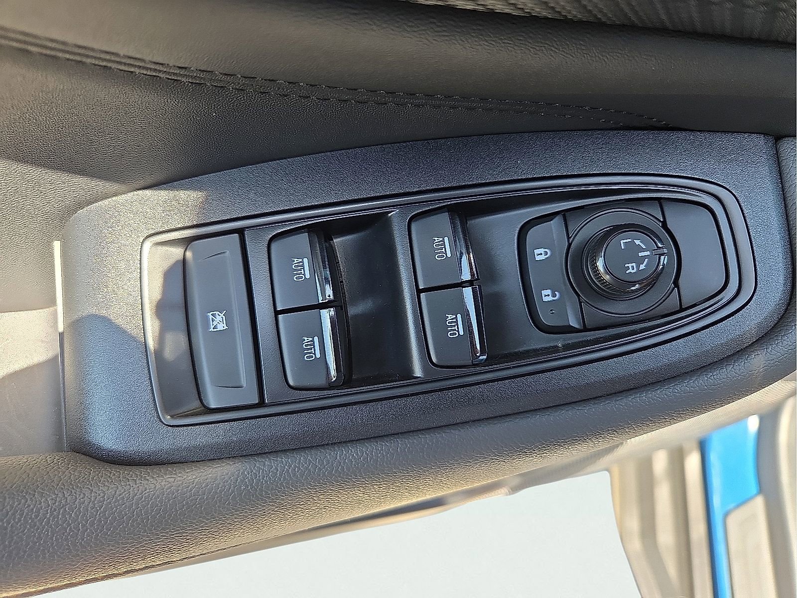 Used 2024 Subaru Outback Wilderness AWD/4WD image 15