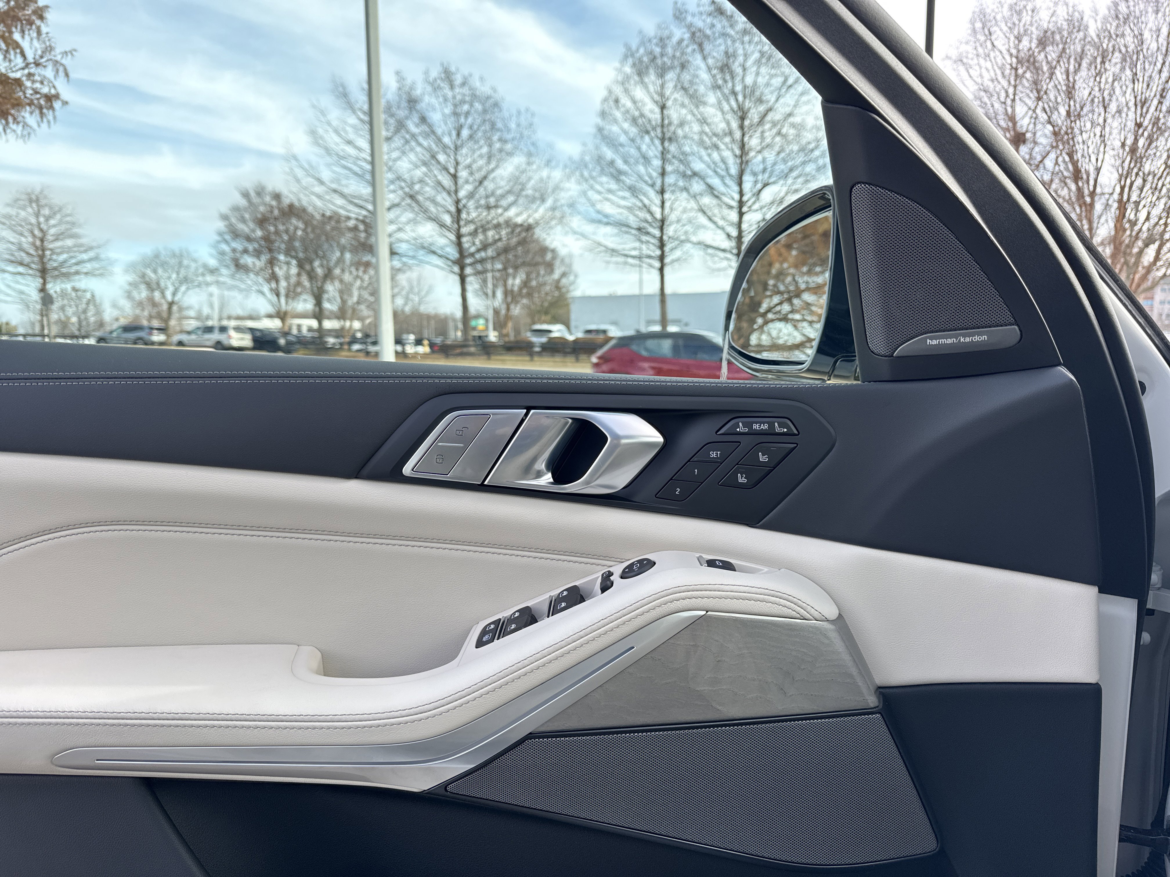 New 2026 BMW X7 xDrive40i w/ Executive Package image 22