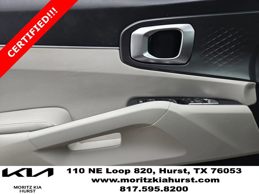 Certified 2023 Kia Sorento S FWD image 25