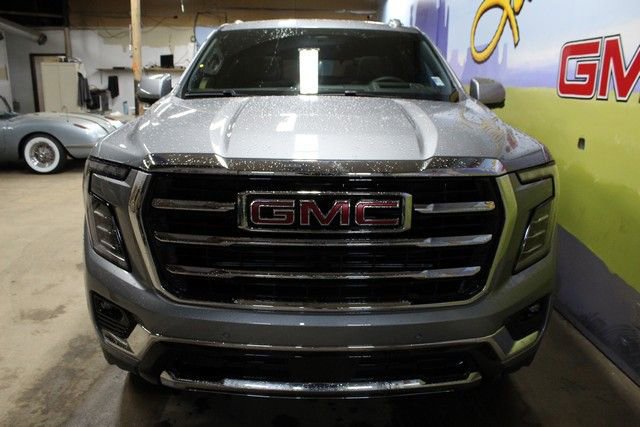 New 2026 GMC Yukon Elevation w/ Elevation Premium Package AWD/4WD image 3