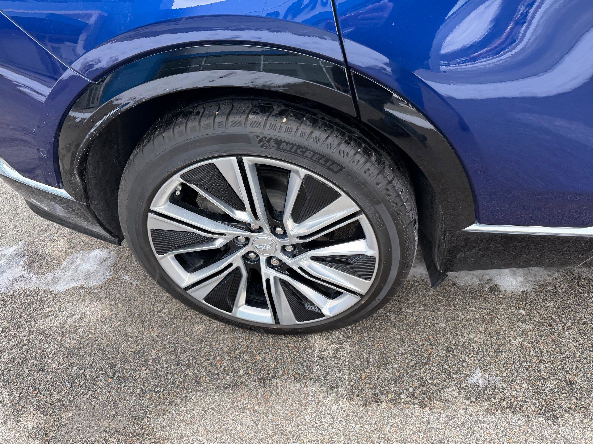 Used 2024 Cadillac Lyriq Luxury w/ LPO, Floor Liner Package image 10