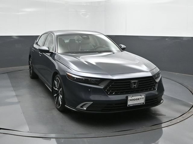 Used 2023 Honda Accord Touring image 17