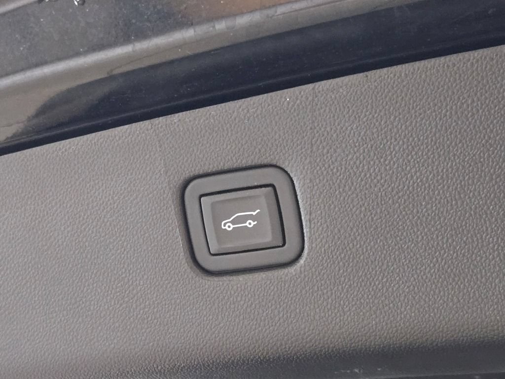 Certified 2023 Chevrolet Blazer LT AWD/4WD image 13