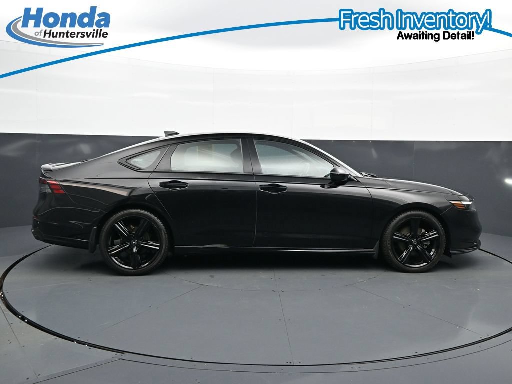 Used 2023 Honda Accord Sport image 11
