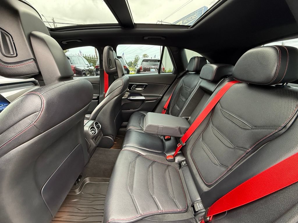 Used 2024 Mercedes-Benz GLC 43 AMG 4MATIC image 15