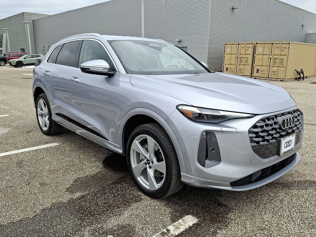 New 2025 Audi Q5 Premium Plus image 2