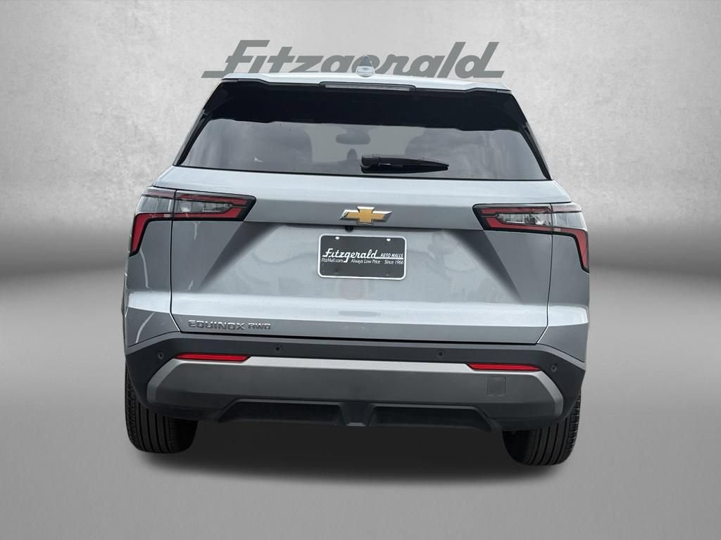 Used 2026 Chevrolet Equinox LT w/ Convenience Package II AWD/4WD image 9