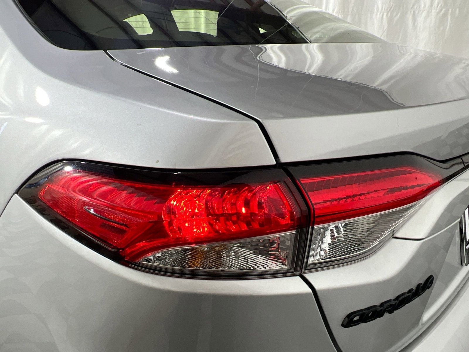 Used 2022 Toyota Corolla LE image 14