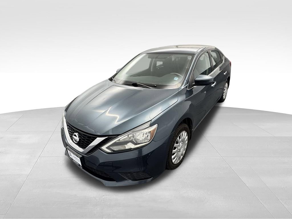 Used 2016 Nissan Sentra SV image 1