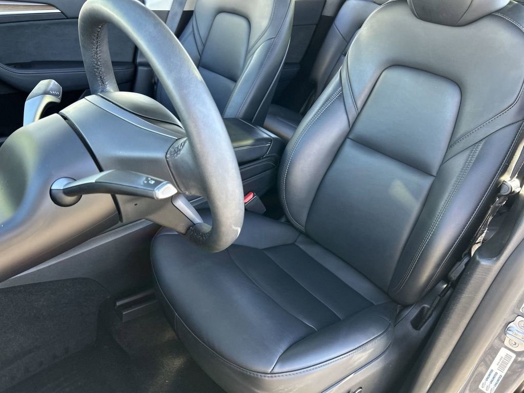 Used 2023 Tesla Model Y 2WD image 19