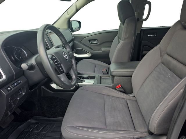 Used 2024 Nissan Frontier SV w/ SV Convenience Package RWD image 11