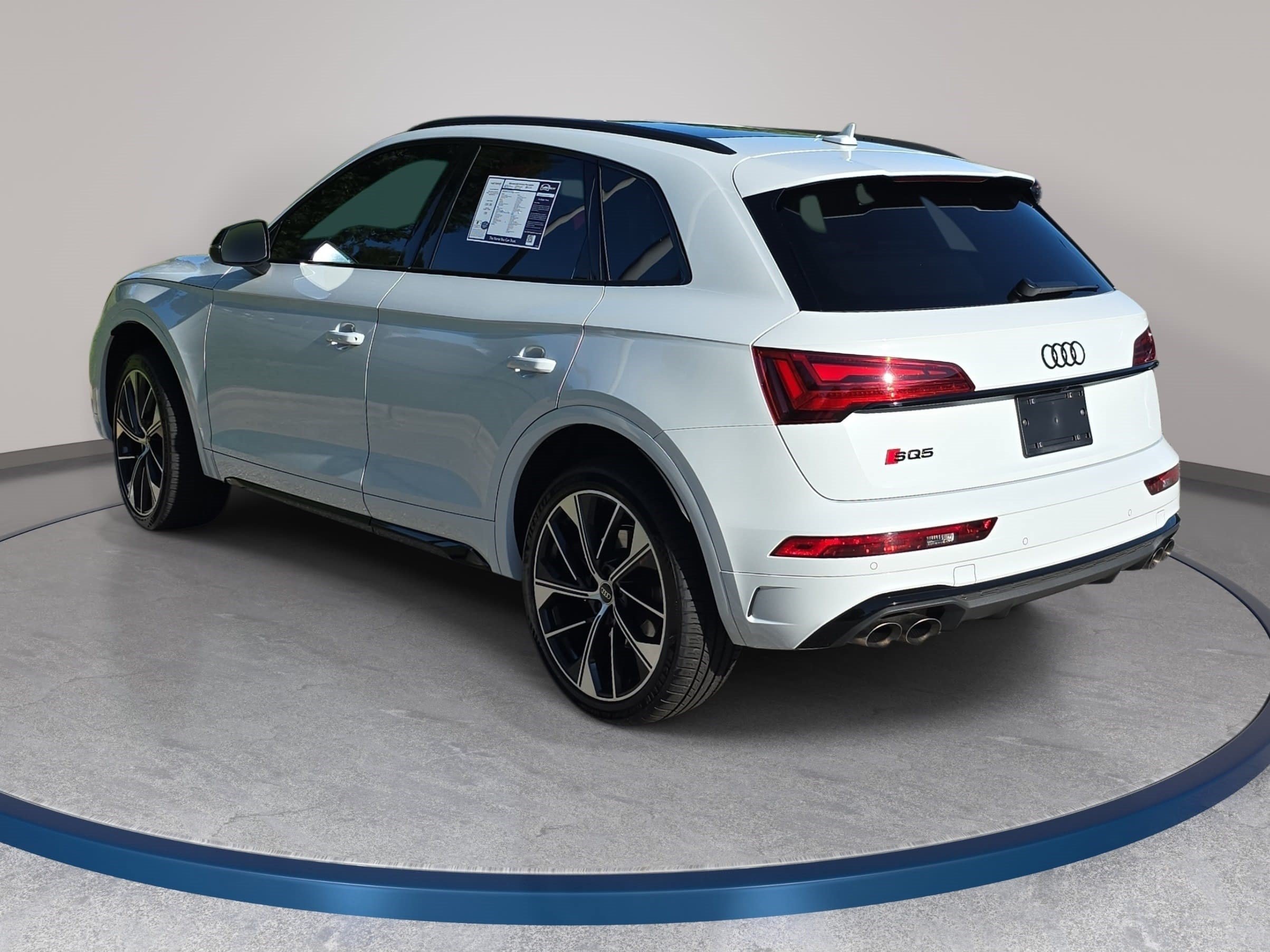 Used 2024 Audi SQ5 Premium Plus w/ Premium Plus Package AWD/4WD image 8