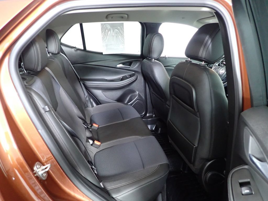 Used 2020 Buick Encore GX Preferred w/ Cold Weather Comfort Package AWD/4WD image 35