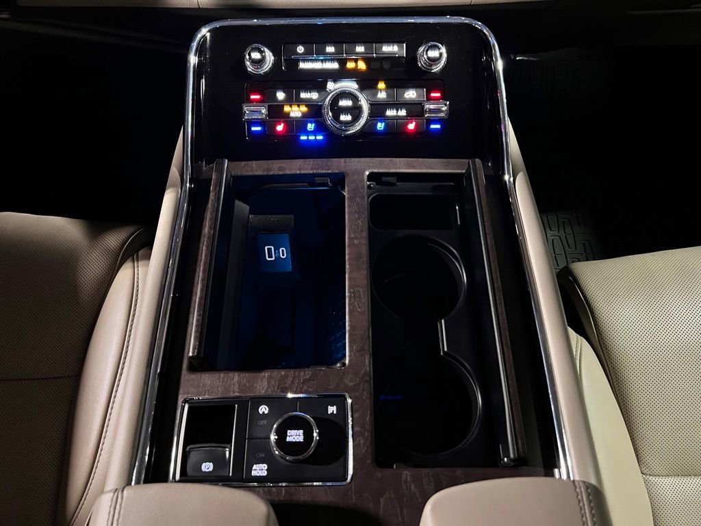 Used 2024 Lincoln Navigator Reserve image 20