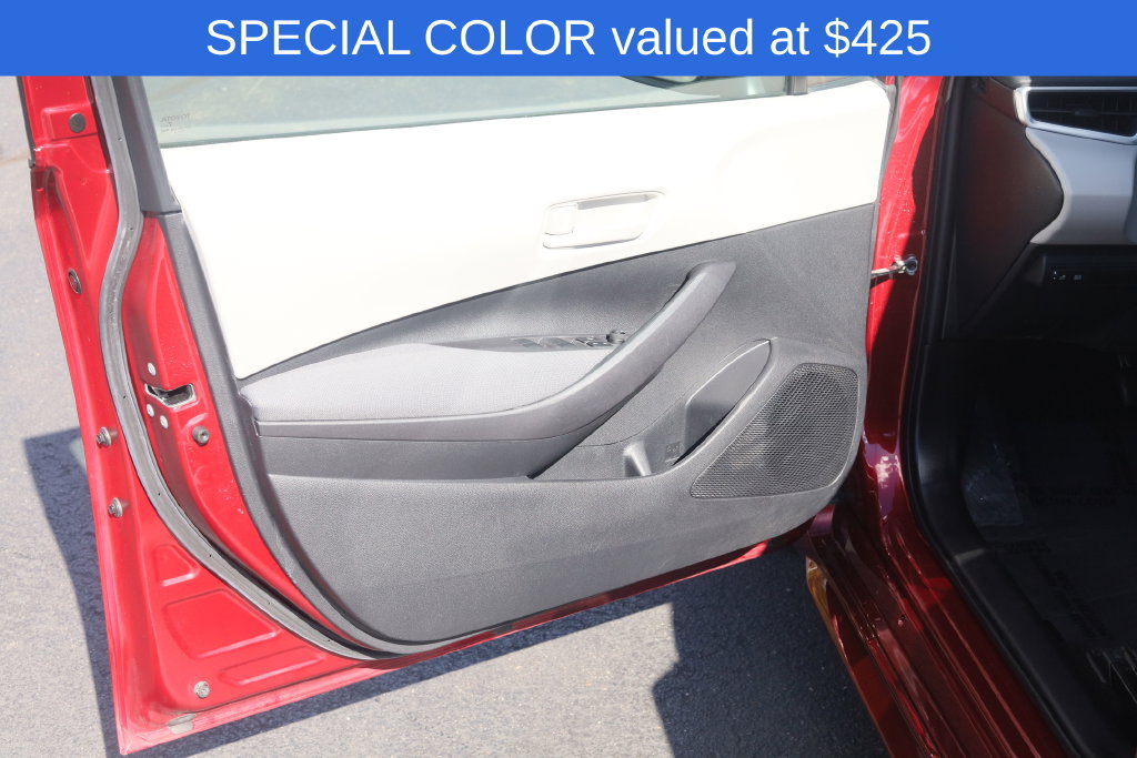 Used 2024 Toyota Corolla LE FWD image 4