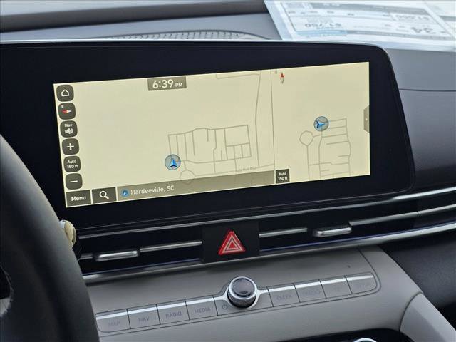 New 2025 Hyundai Elantra Limited image 13