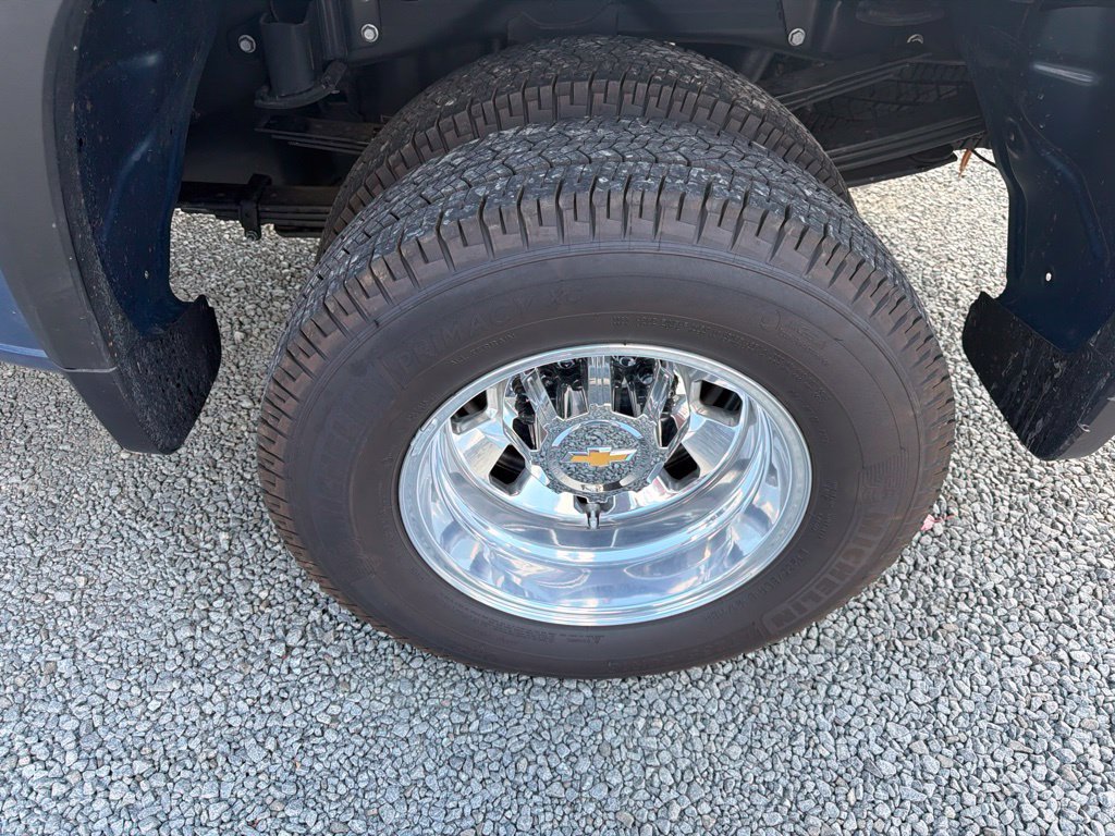 Used 2026 Chevrolet Silverado 3500 LT w/ Safety Package AWD/4WD image 12