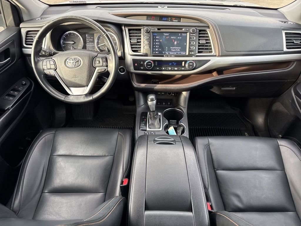 Used 2019 Toyota Highlander XLE image 15
