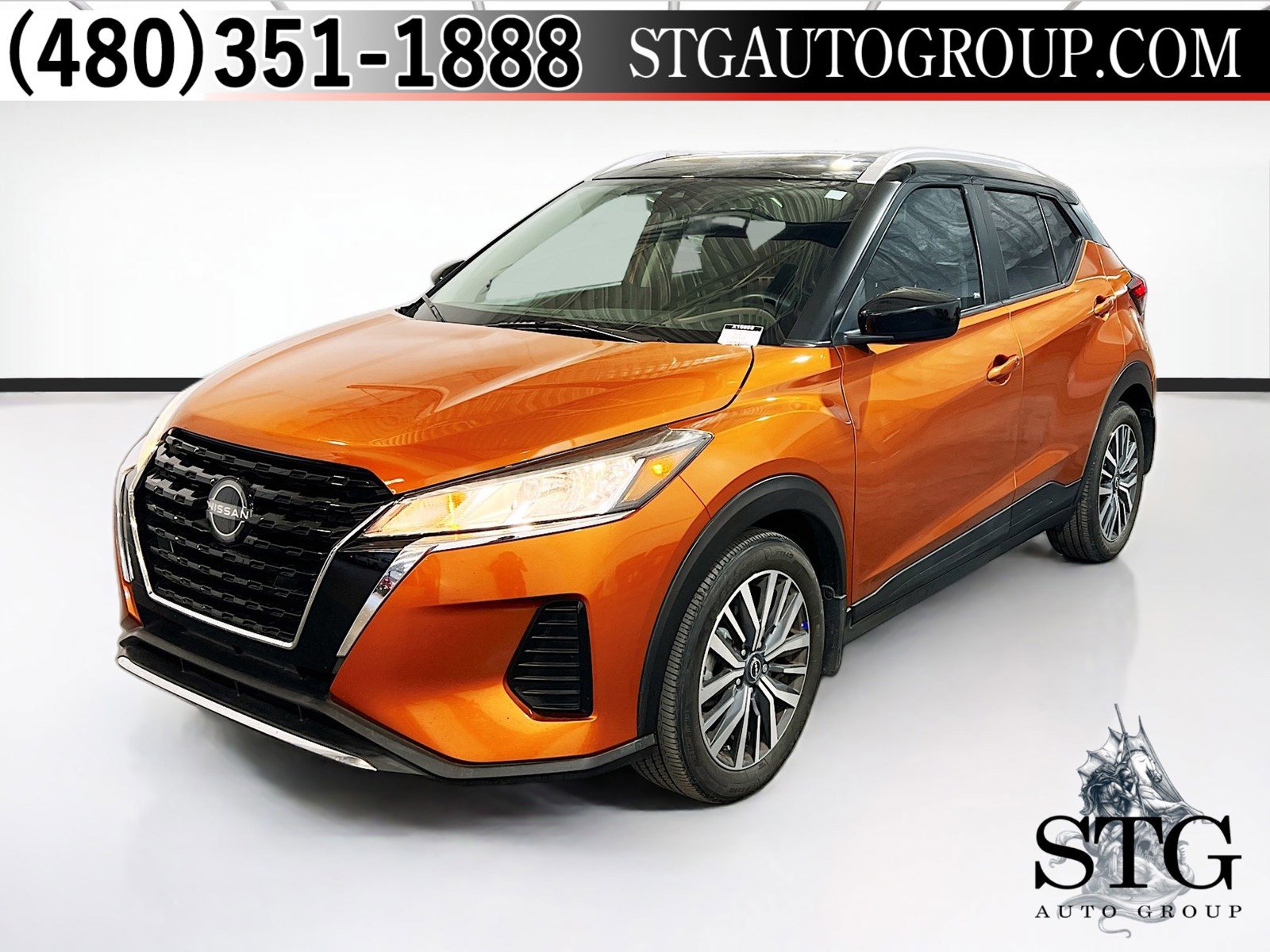 Used 2023 Nissan Kicks SV FWD image 1