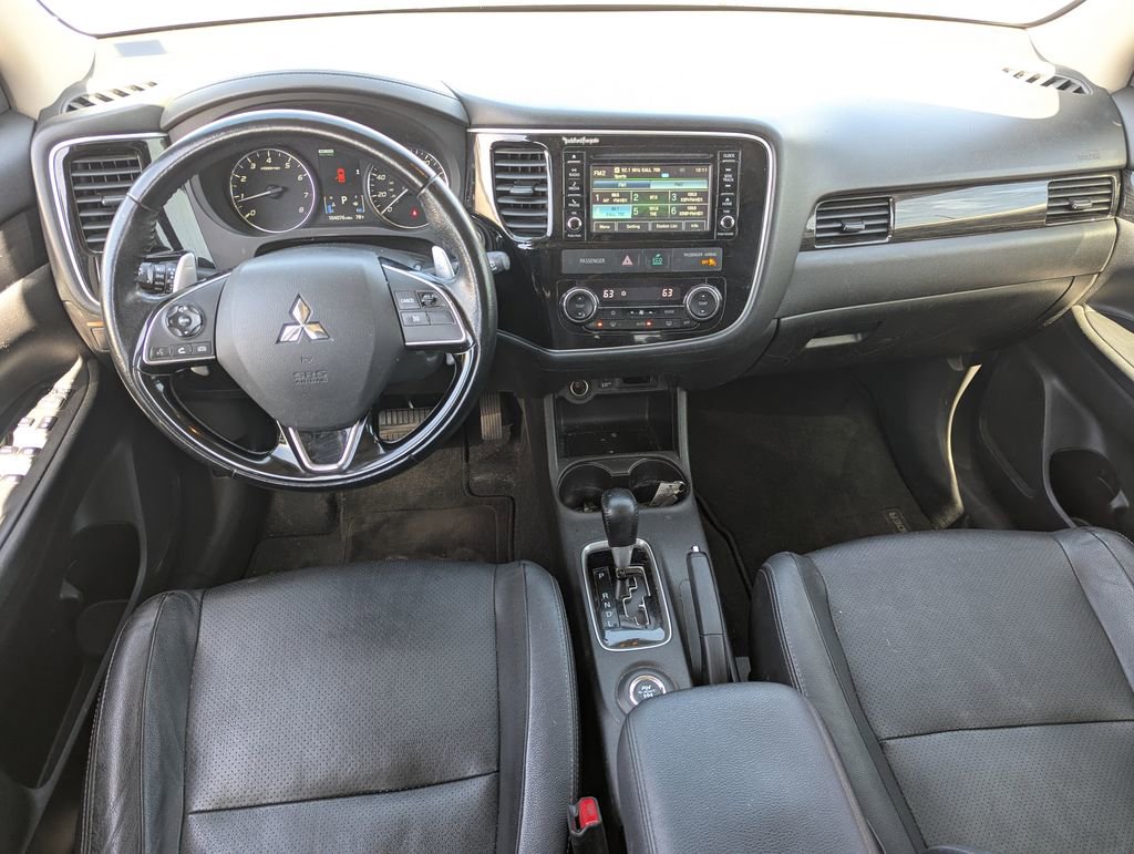 Used 2016 Mitsubishi Outlander GT AWD/4WD image 33