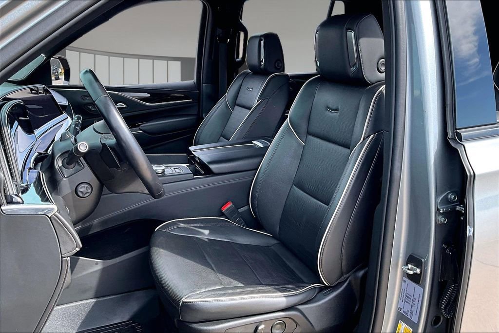 Used 2023 Cadillac Escalade Sport w/ Touring Package AWD/4WD image 25