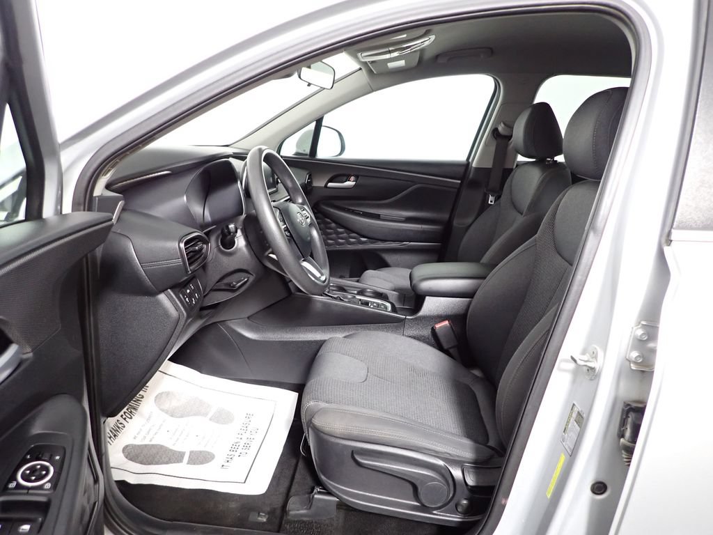 Used 2019 Hyundai Santa Fe SE AWD/4WD image 16