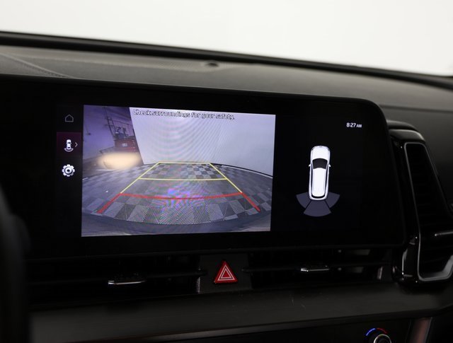 Used 2023 Kia Sportage EX image 6