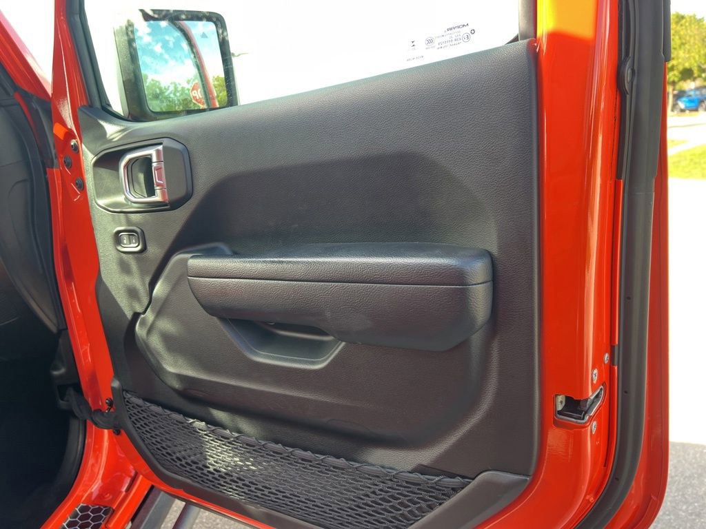 Used 2023 Jeep Gladiator Sport AWD/4WD image 40