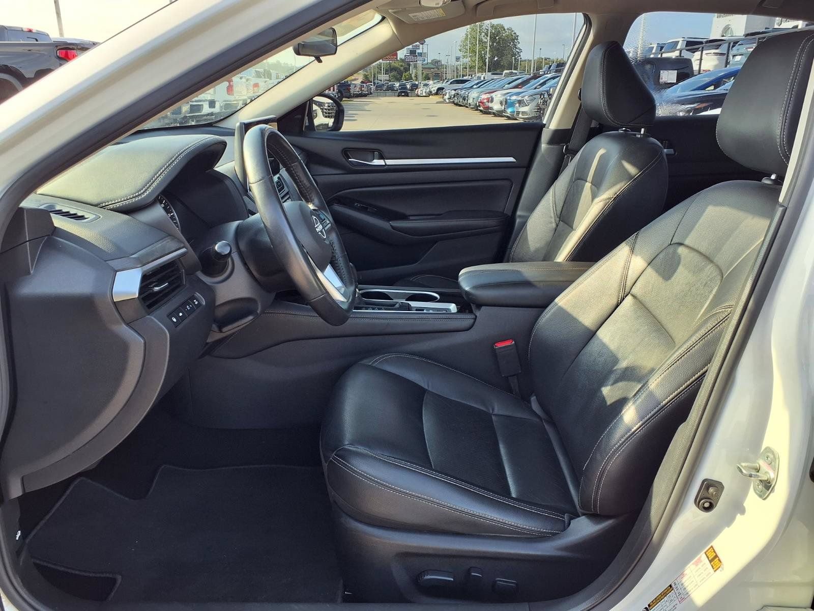 Used 2024 Nissan Altima 2.5 SL FWD image 17