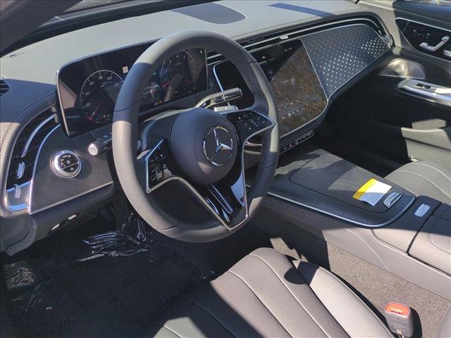 New 2026 Mercedes-Benz E 450 4MATIC Sedan video 3