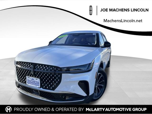 Used 2026 Lincoln Nautilus Premier image 1