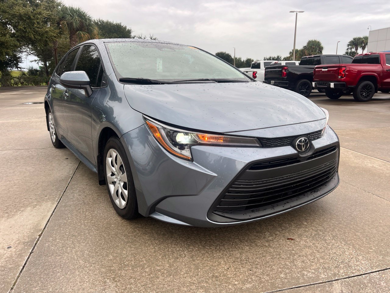 Used 2025 Toyota Corolla LE FWD image 9
