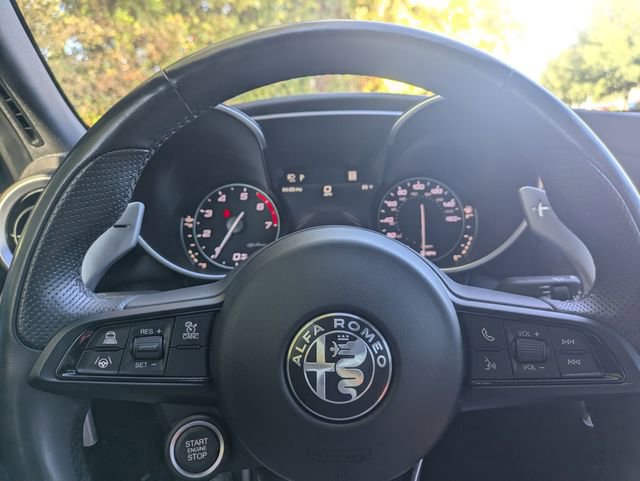 Used 2022 Alfa Romeo Giulia Veloce image 34