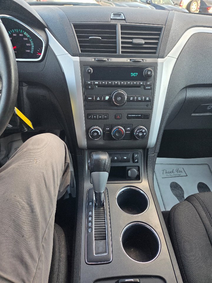 Used 2011 Chevrolet Traverse LT w/ Personal Connectivity Package image 24