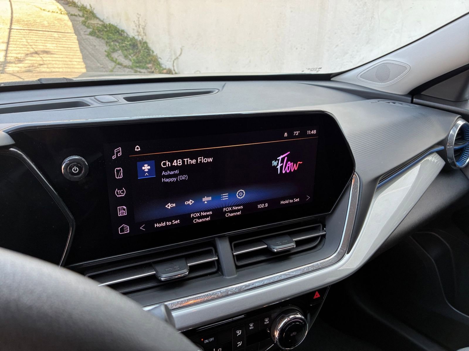 Used 2025 Chevrolet Trax LT image 20