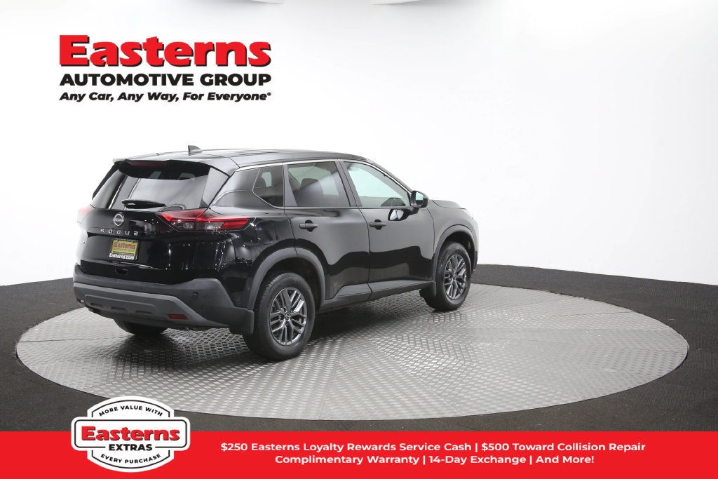 Used 2023 Nissan Rogue S AWD/4WD image 45