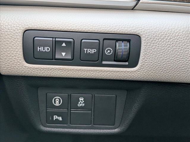 Used 2018 Honda Accord Touring image 15