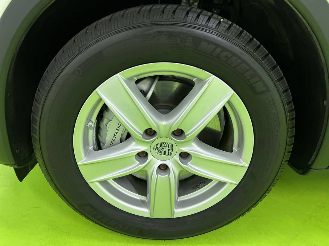 Used 2011 Porsche Cayenne S AWD/4WD image 14